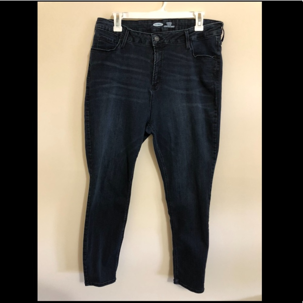 Old navy high rise rockstar skinny jean size 16